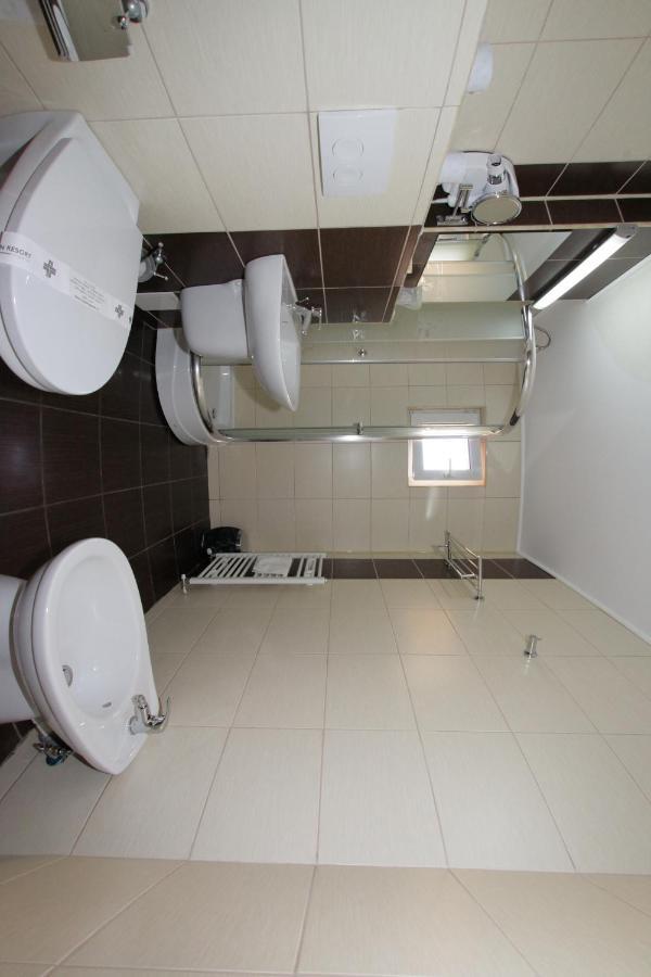 Hotel Liliacul Cluj-Napoca Luaran gambar