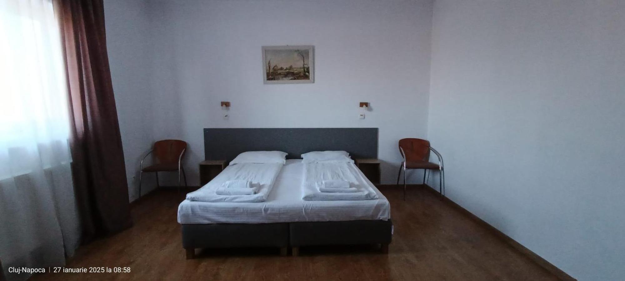 Hotel Liliacul Cluj-Napoca Luaran gambar